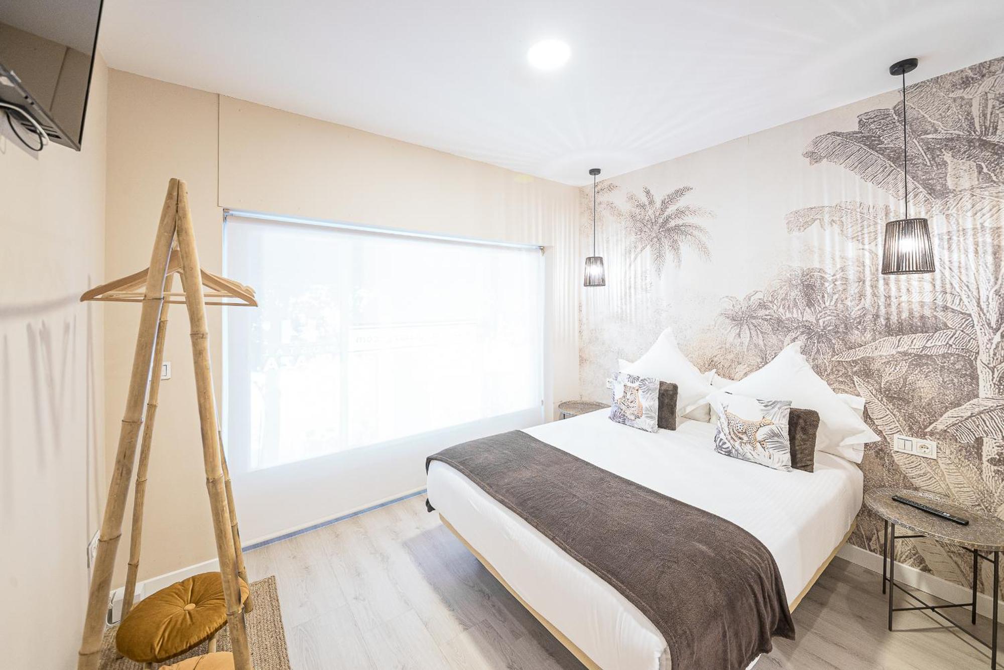 Hostal Plaza Boutique (Adults Only) Zaragoza Exterior photo