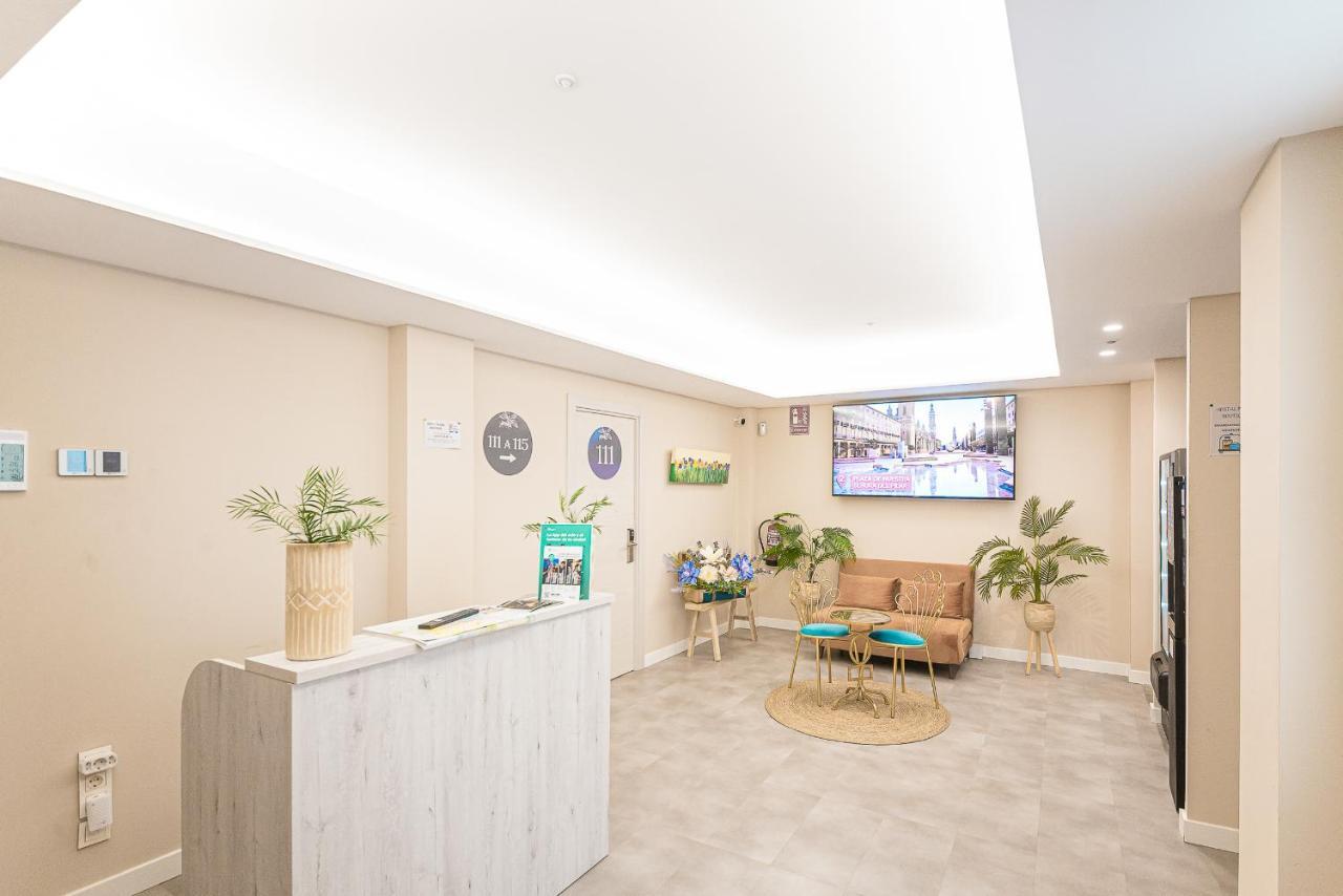 Hostal Plaza Boutique (Adults Only) Zaragoza Exterior photo